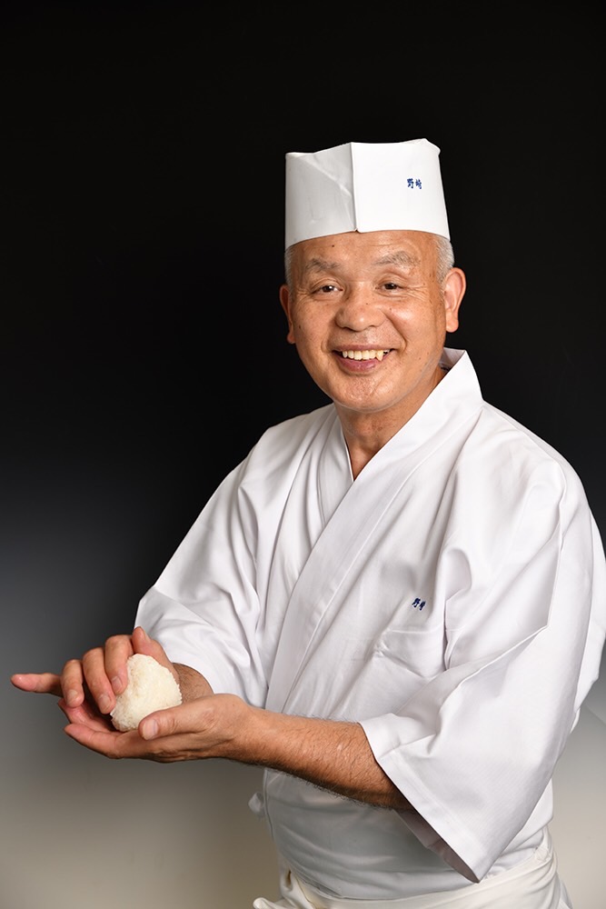 ���� �m��