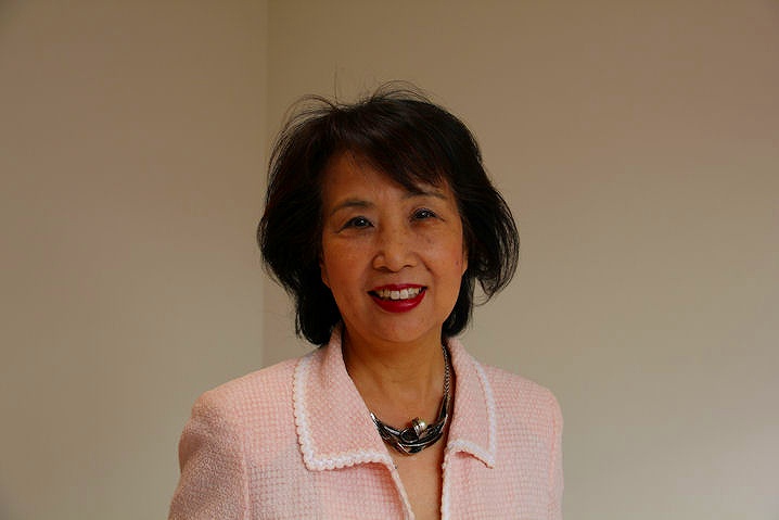 �R�{ �C�q�E�R�{ ������