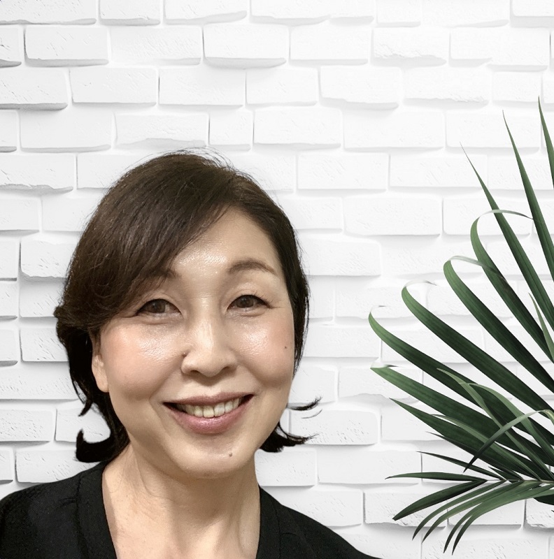 ���� �R��