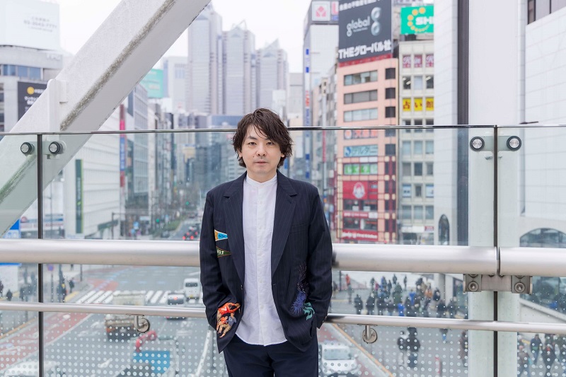 �_�� �T��