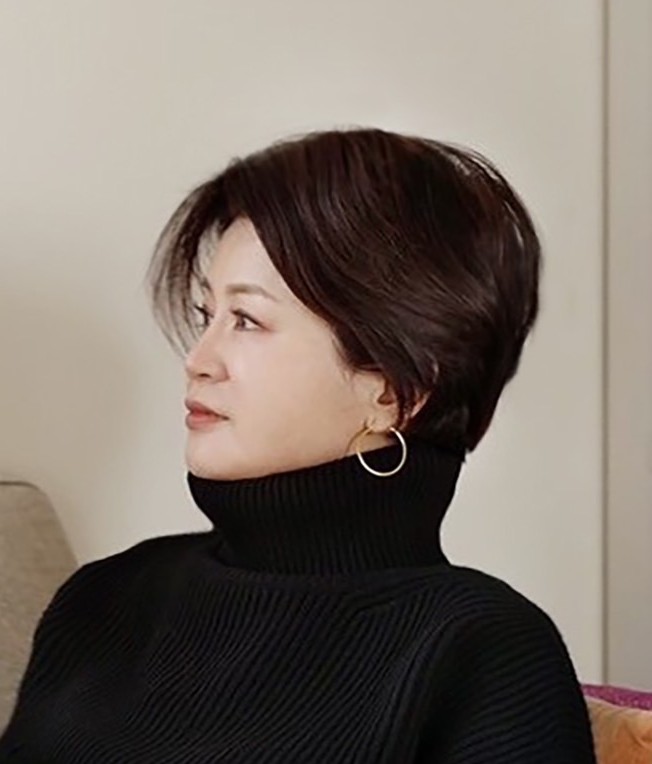 ��� ���q