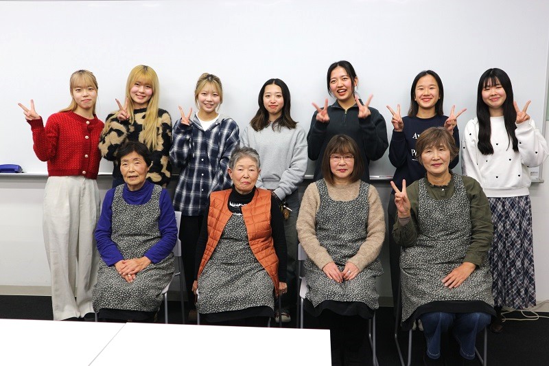 �V�� ���q�q